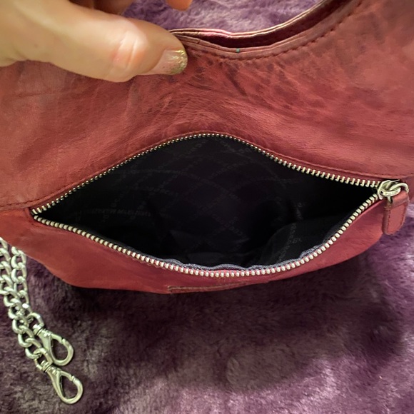 BCBGmaxazria 100% Leather Clutch with chain strap - Picture 6 of 16